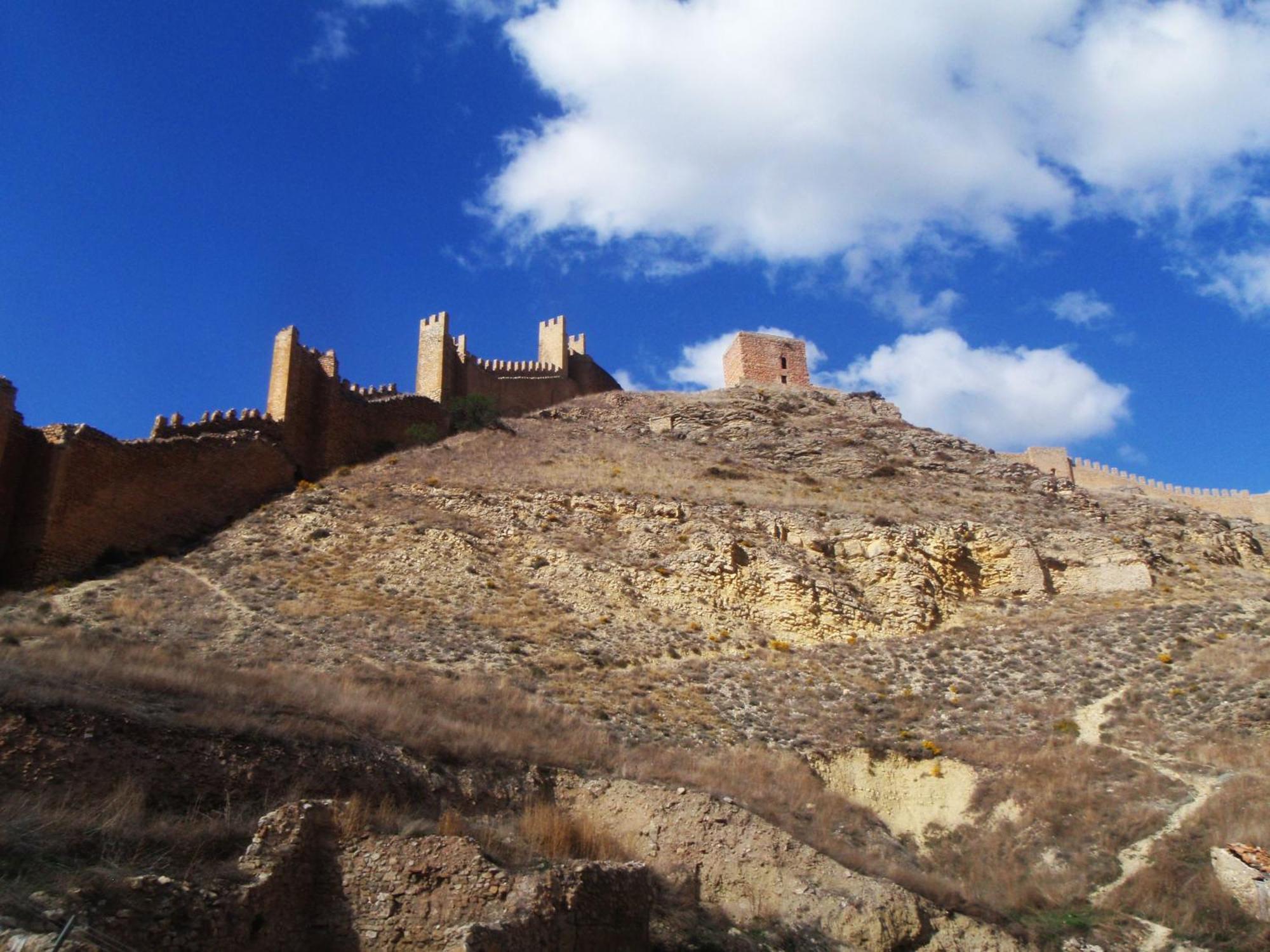 Hotel Albanuracin Albarracin Bagian luar foto